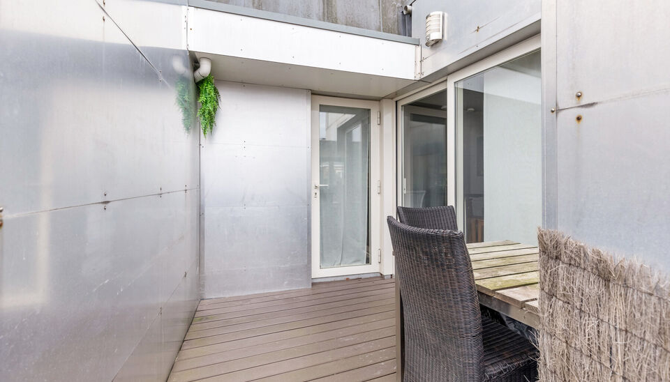 RUIM, INSTAPKLAAR DUPLEXAPPARTEMENT (OPBRENGSTEIGENDOM) MET 2 SLAAPKAMERS, TERRAS EN KELDERBERGING BINNEN DE KLEINE RING VAN HASSELT !

Dit ruim en instapklaar appartement bevindt zich op de bruisende Martelarenlaan in het centrum van Hasselt. Deze locati
