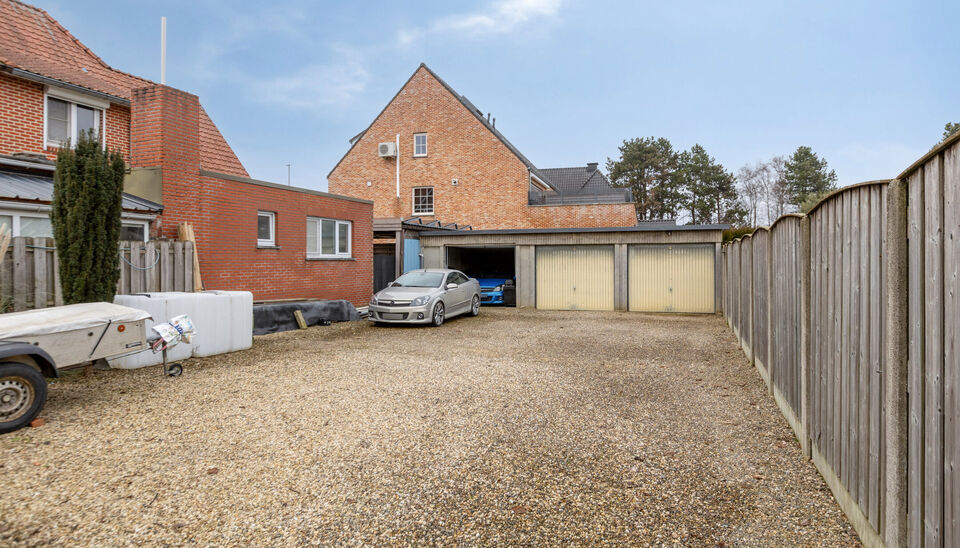 Appartementsgebouw te koop in Bree