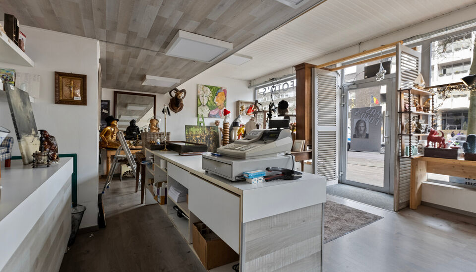 Gebouw voor gemengd gebruik te koop in Genk